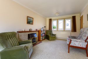 Sitting Room- click for photo gallery